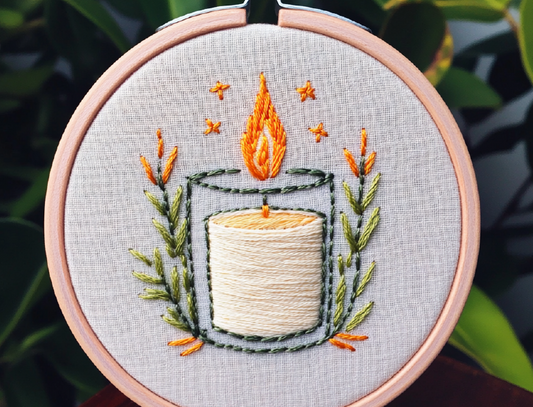 Cottage Candle image 0